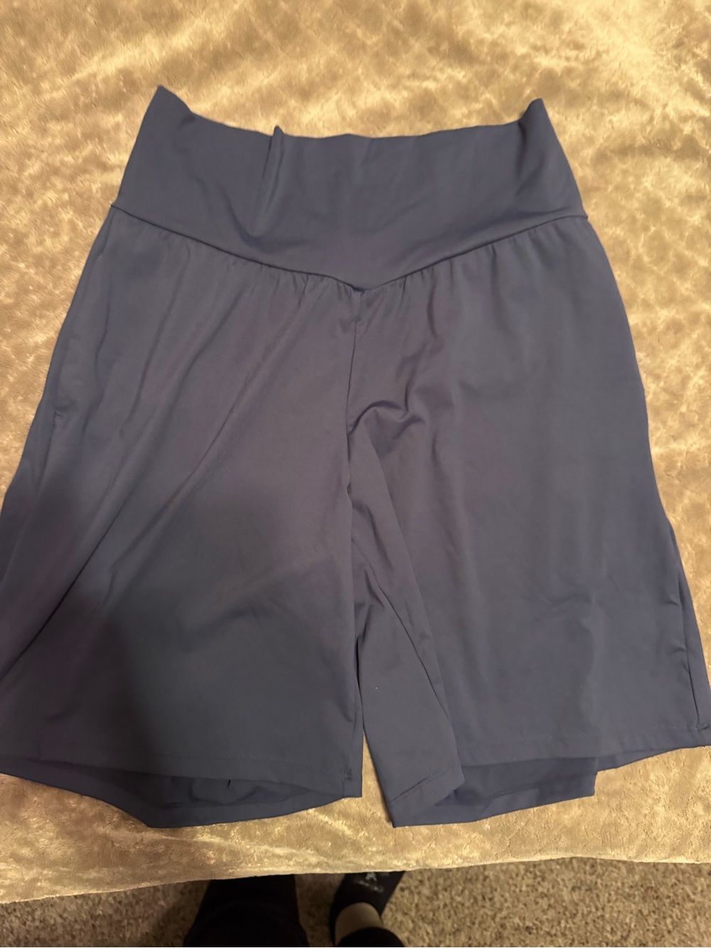 HALARA Navy High-Waist V-Front Active Shorts